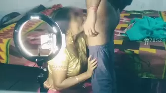 maine apni bhabhi ke sath chudayee ki tape banayee.gaand aur muh ki chudayee