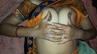 DESI INDIAN BHABI SHOWING TITS- CLEAR HINDI AUDIO, LARGE BREASTS, NASTY TALK