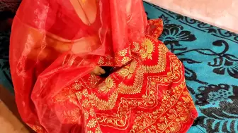 Sasur Ne Bahu Ko Suhagraat Wale Din Chod Dala - Indian Lady Honeymoon Sex