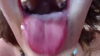 878 Slinkin Linkin In My Throat lips tongue and saliva movie